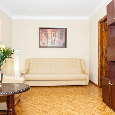 Apartment On Yatsenka Street Near Intourist Hotel Zaporizhia Exteriér fotografie